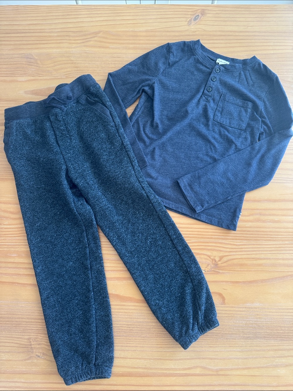 Splendid Kids Boys Jogger set - Dark Heather Gray pants and shirt